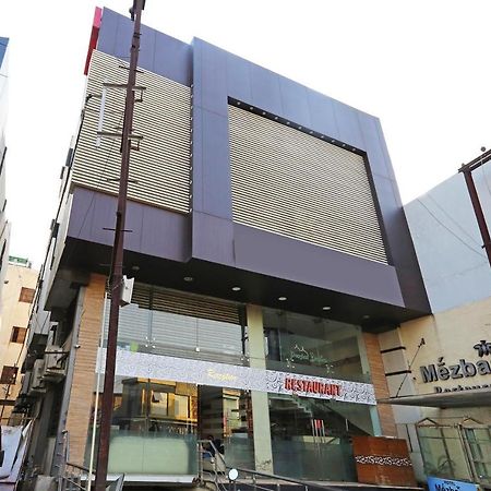 Oyo 6359 Hotel Mezbaan Regency Raipur  ภายนอก รูปภาพ