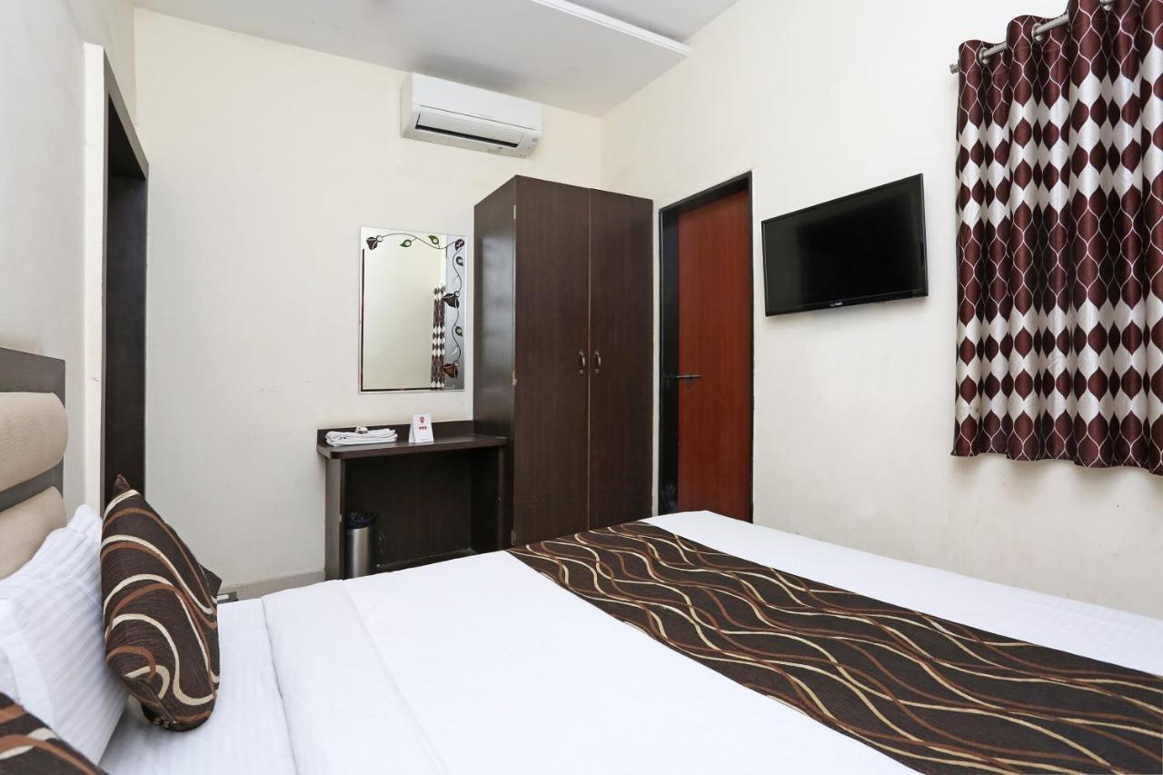 Oyo 6359 Hotel Mezbaan Regency Raipur  ภายนอก รูปภาพ