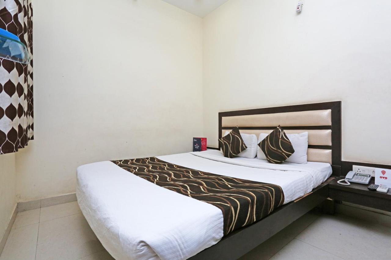 Oyo 6359 Hotel Mezbaan Regency Raipur  ภายนอก รูปภาพ